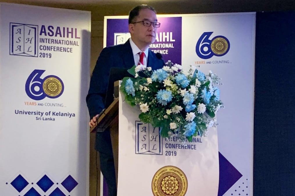 Dr. Joseph R. Hwang gives the Plenary Presentation at the winter meeting in Sri Lanka